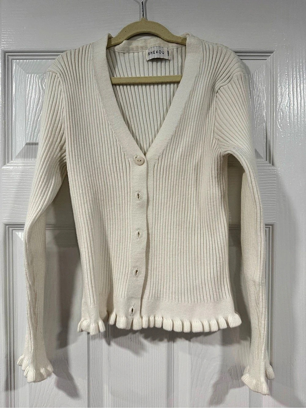 SHEKOU Ribbed Button-Front Cardigan in Cream